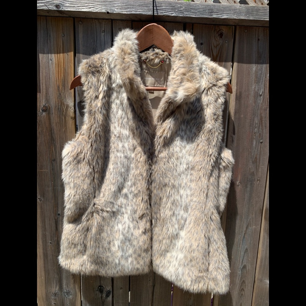 Faux fur vest - small